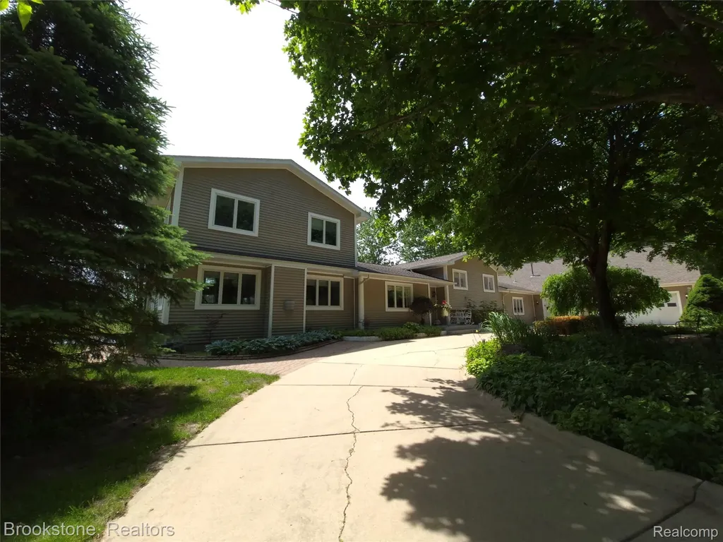 5910 Spring Valley Lane Dryden Township MI 48428
