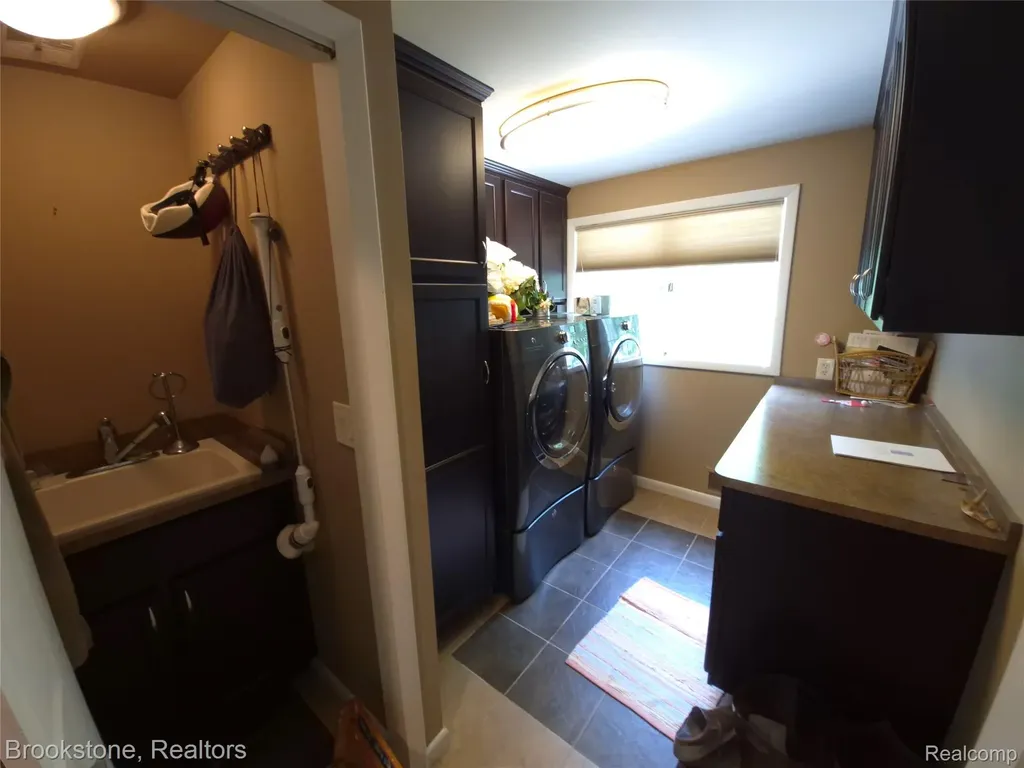 5910 Spring Valley Lane Dryden Township MI 48428
