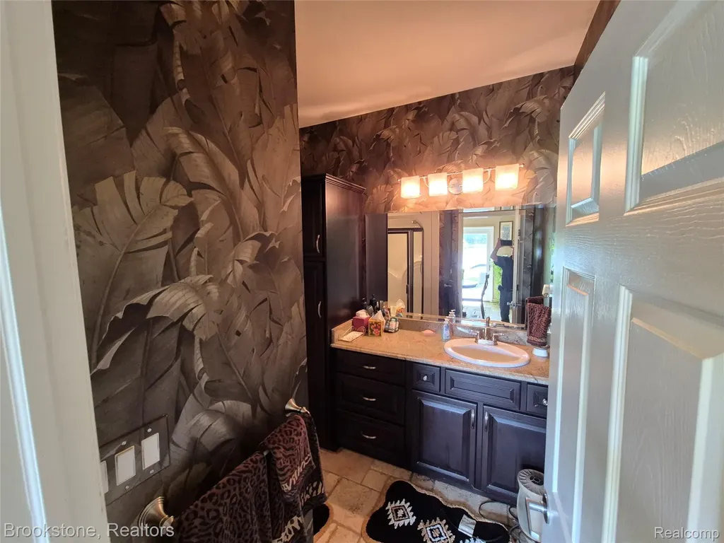 5910 Spring Valley Lane Dryden Township MI 48428