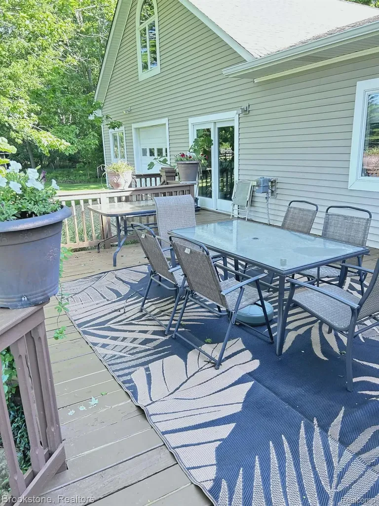 5910 Spring Valley Lane Dryden Township MI 48428