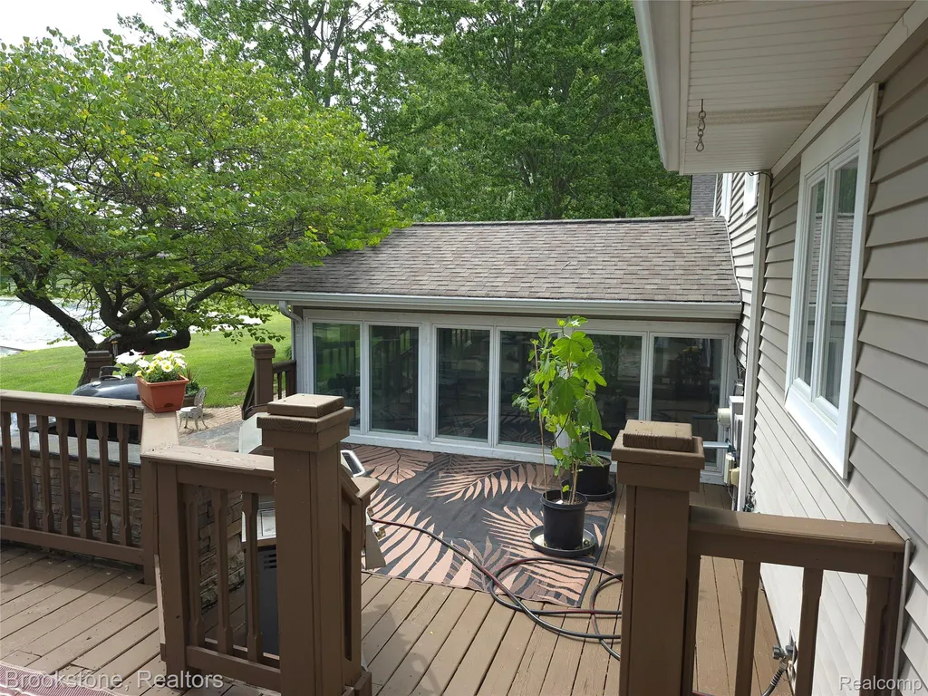 5910 Spring Valley Lane Dryden Township MI 48428