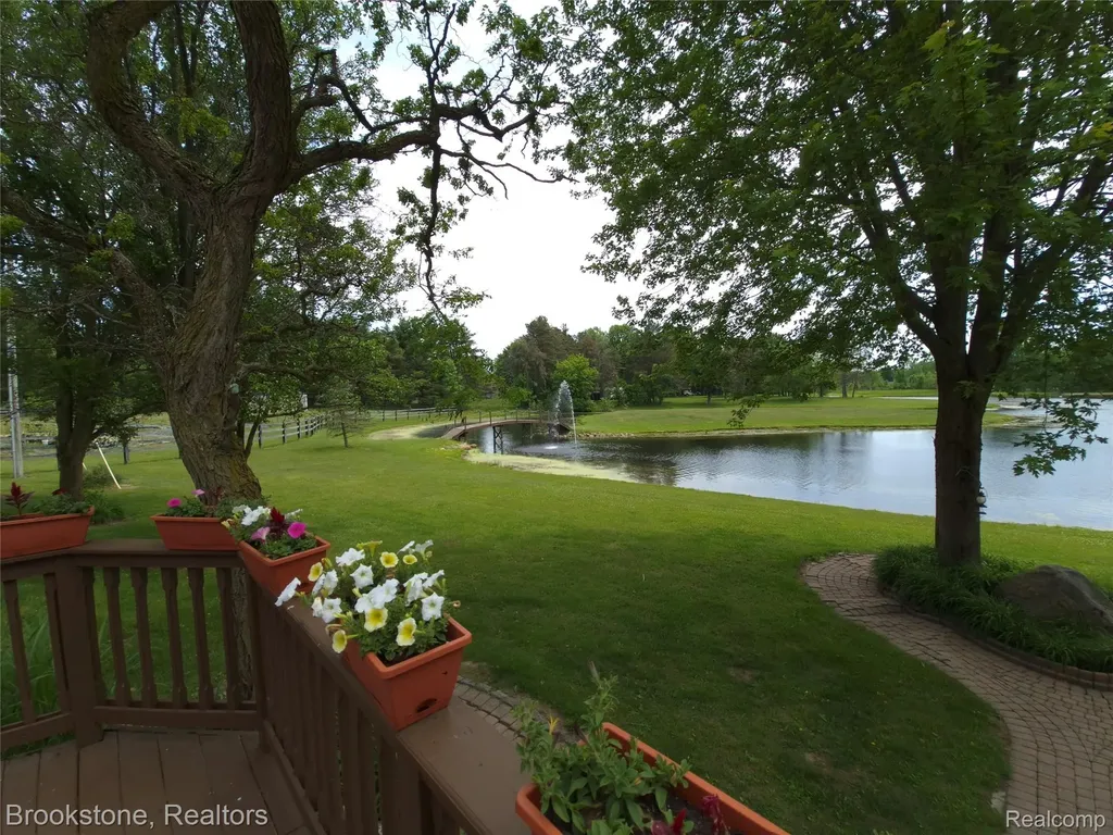 5910 Spring Valley Lane Dryden Township MI 48428