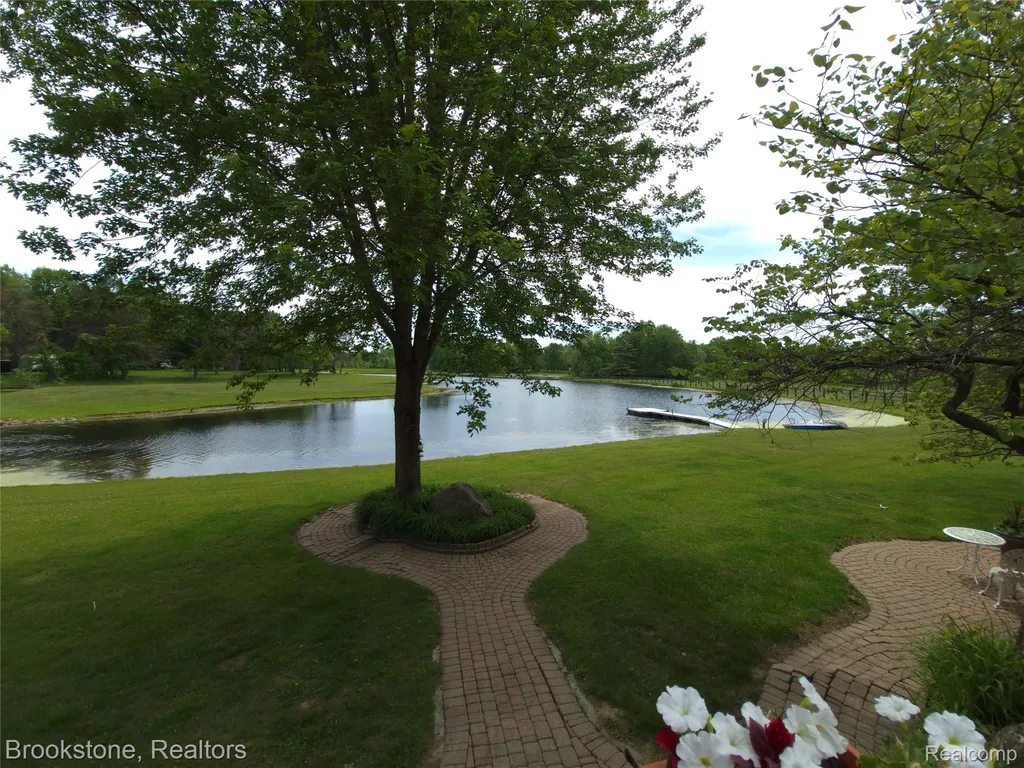 5910 Spring Valley Lane Dryden Township MI 48428