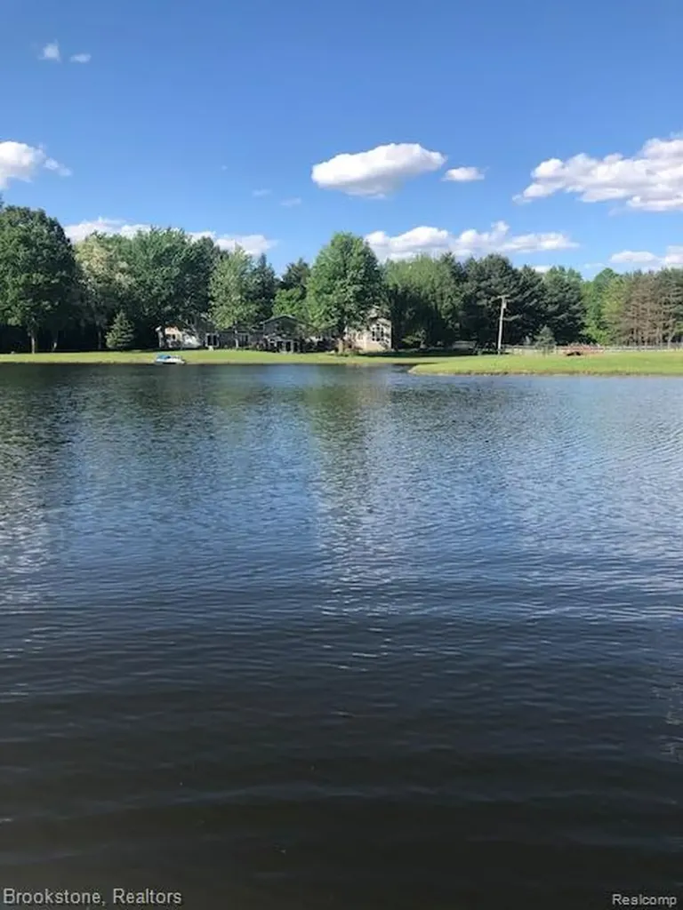5910 Spring Valley Lane Dryden Township MI 48428