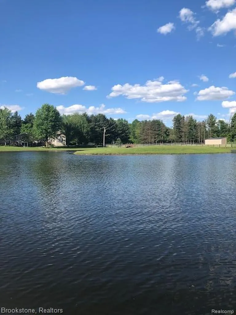 5910 Spring Valley Lane Dryden Township MI 48428