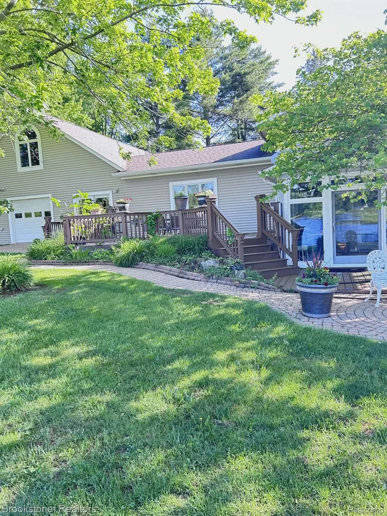 5910 Spring Valley Lane Dryden Township MI 48428