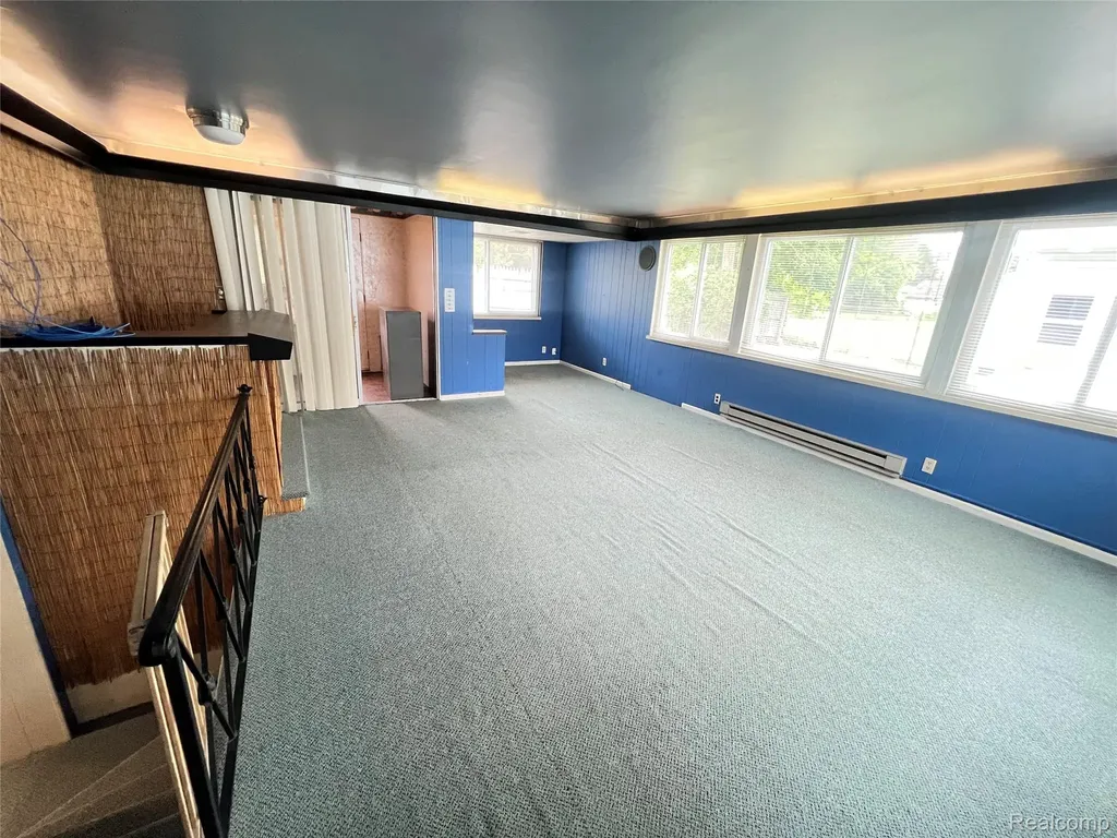 1112 E Washburn Place Saginaw City MI 48602