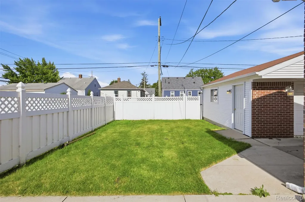 1130 Electric Street Wyandotte City MI 48192