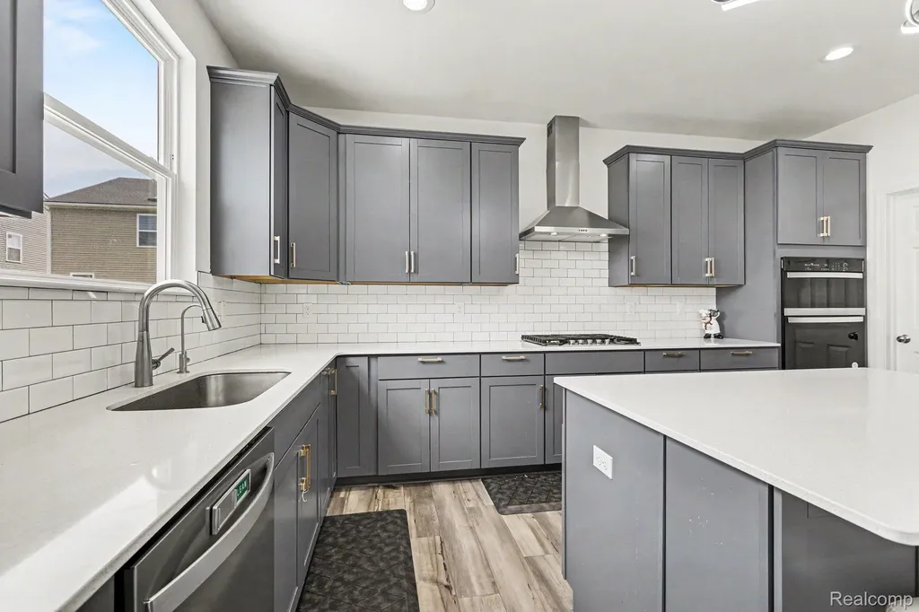58648 Losino Drive Lyon Charter Township MI 48178