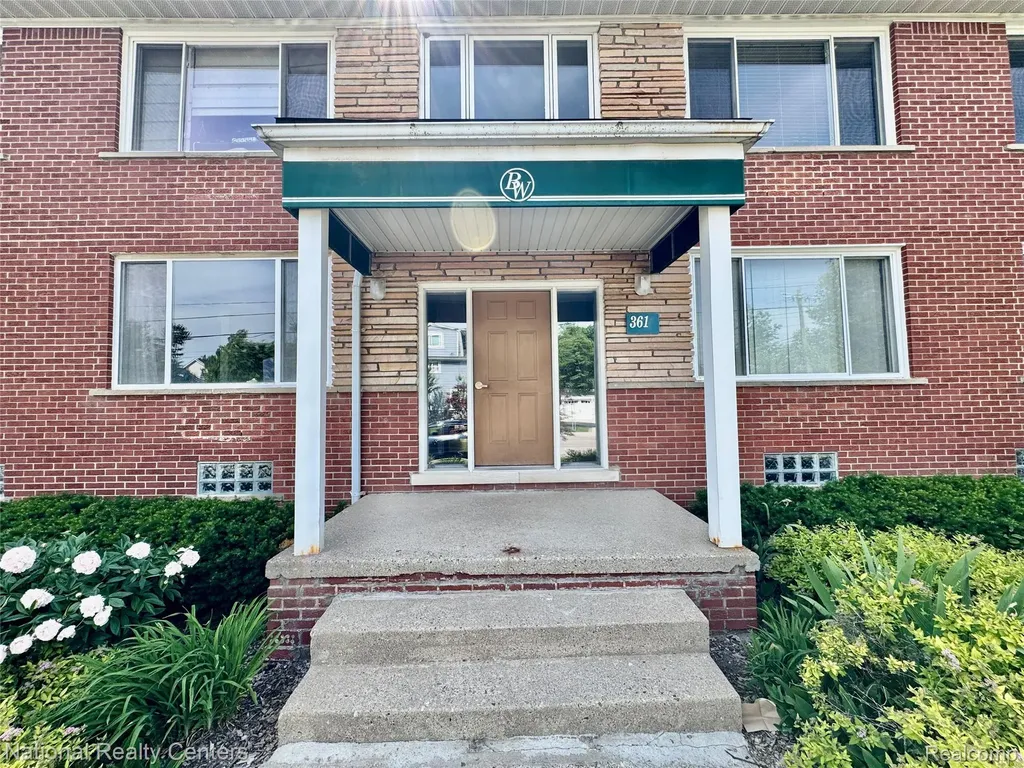 361 N Eton Street Birmingham City MI 48009