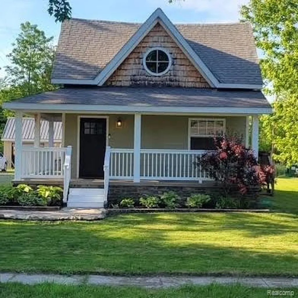 405 E Mill Street Capac Village MI 48014