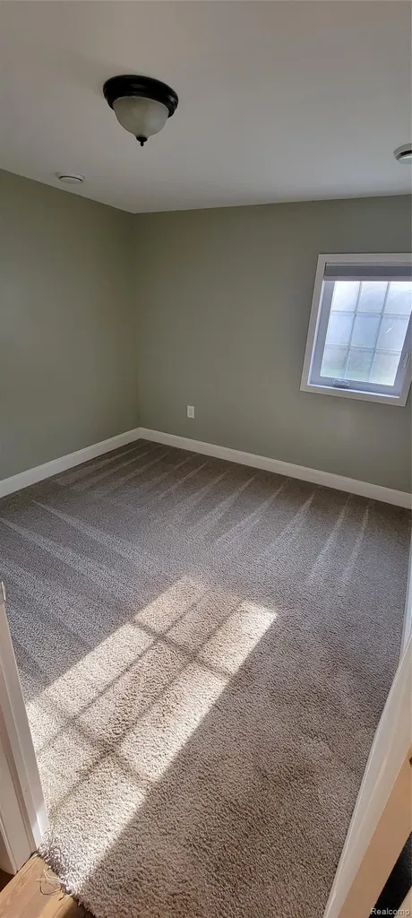 405 E Mill Street Capac Village MI 48014