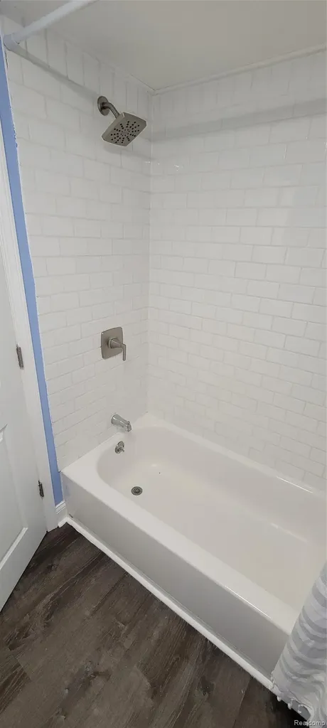 405 E Mill Street Capac Village MI 48014
