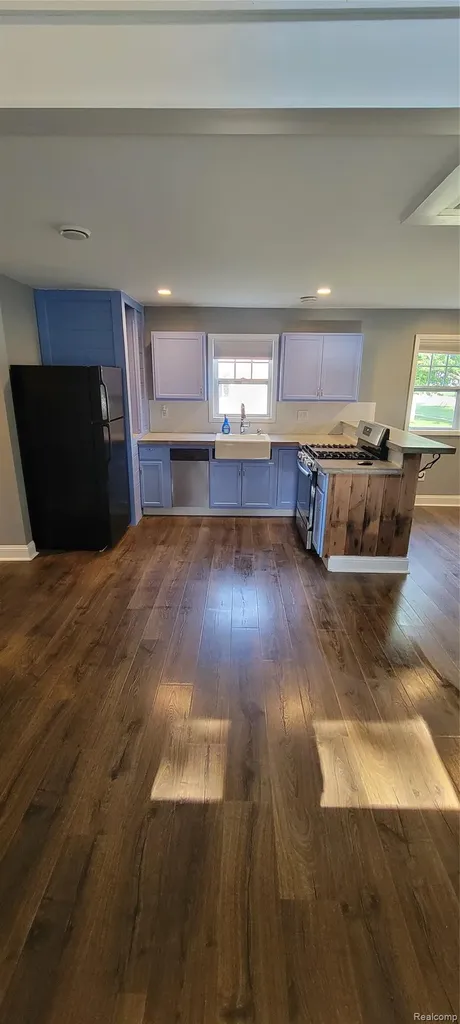 405 E Mill Street Capac Village MI 48014