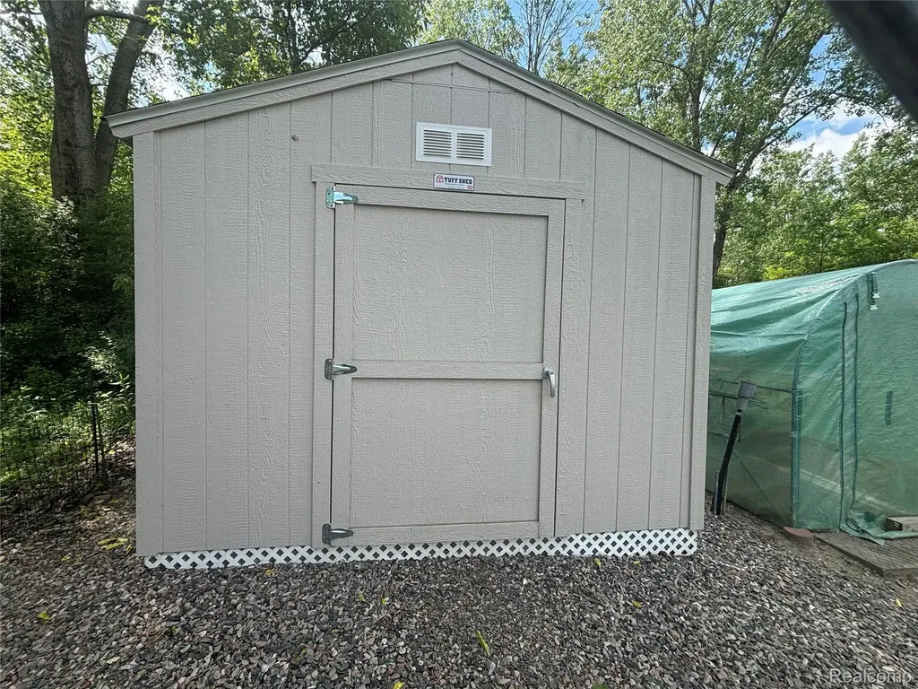 9312 Sandy Hollow Lane Richfield Township MI 48423