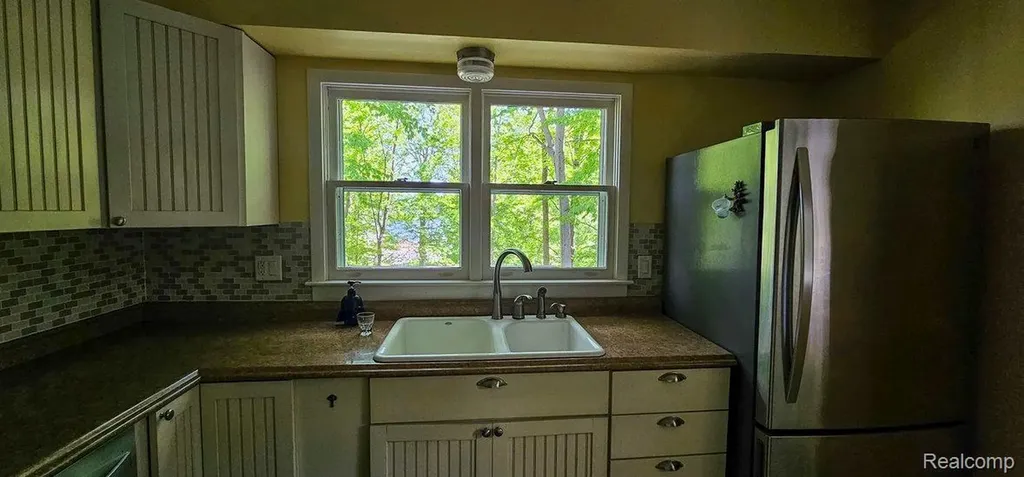 4840 N Flint Road Edenville Township MI 48657