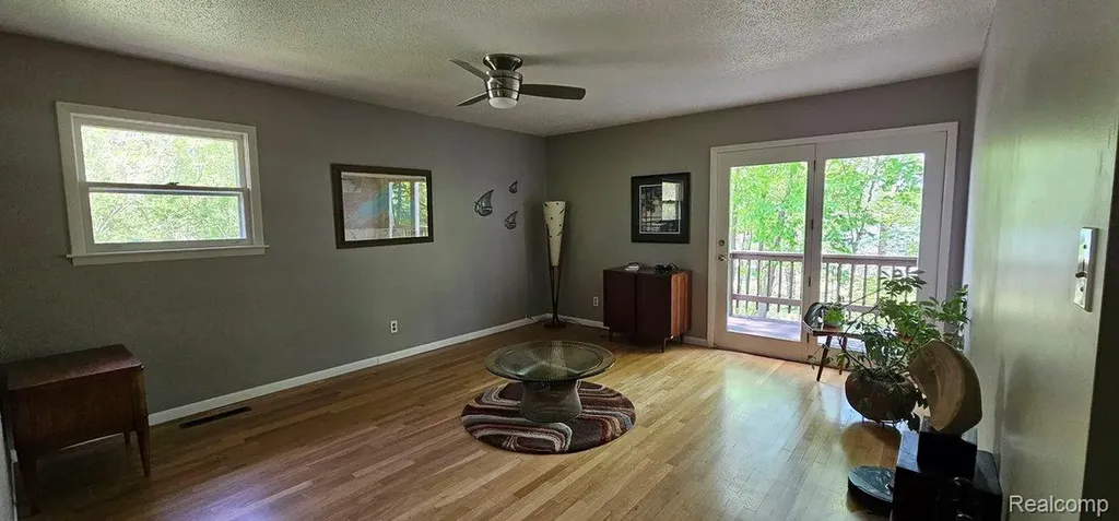 4840 N Flint Road Edenville Township MI 48657