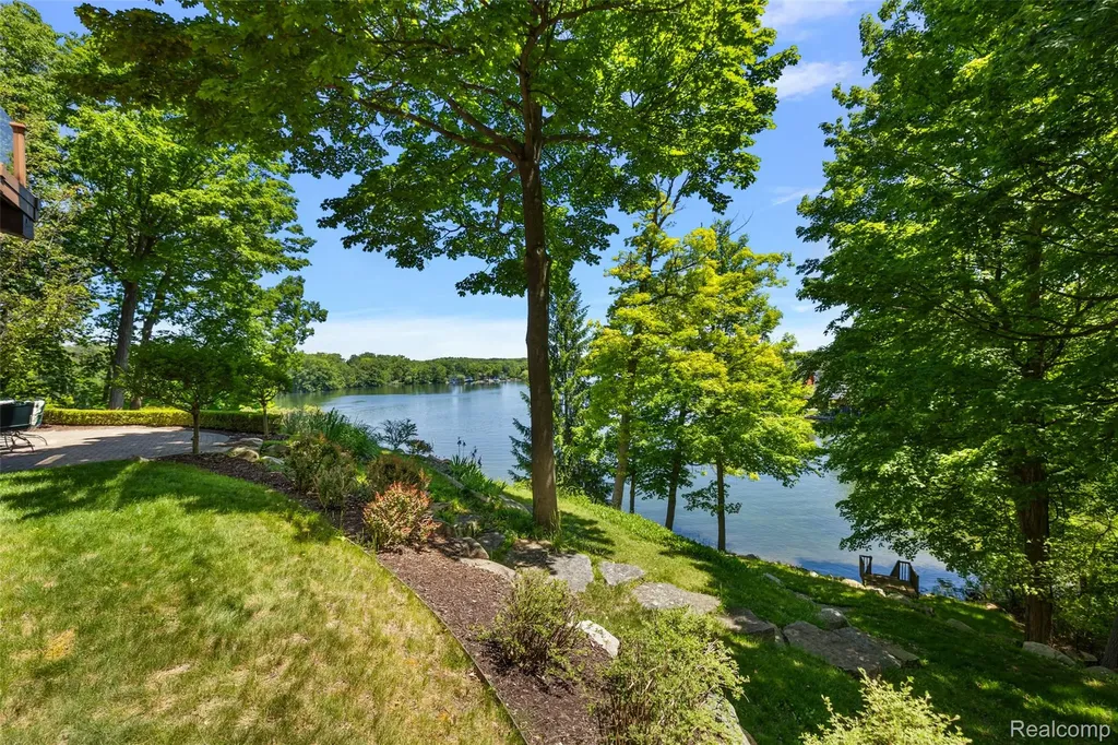 781 Windy Fields Court Addison Township MI 48367