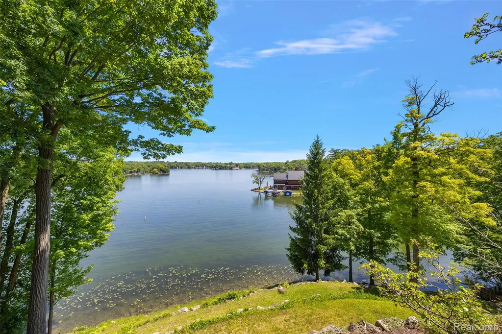 781 Windy Fields Court Addison Township MI 48367