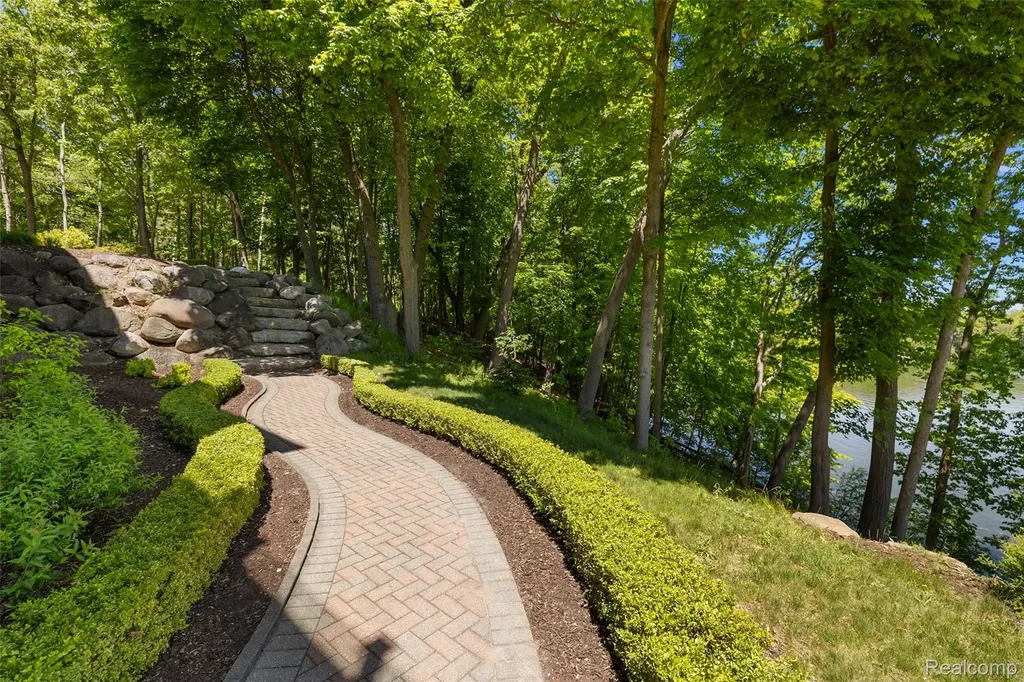 781 Windy Fields Court Addison Township MI 48367