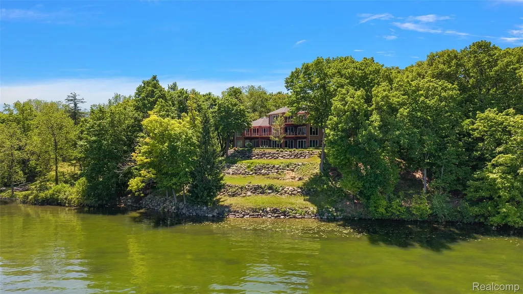 781 Windy Fields Court Addison Township MI 48367