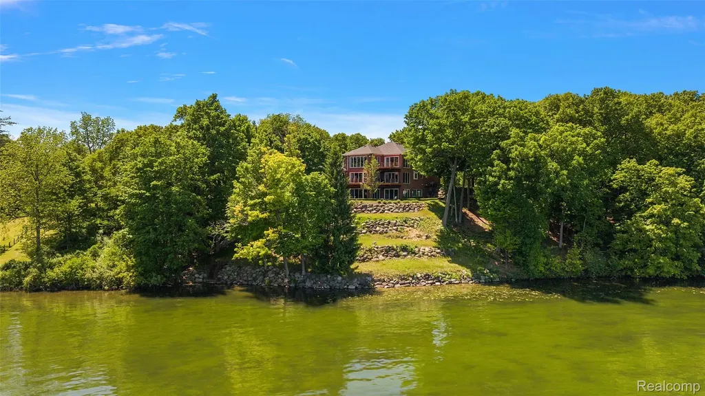 781 Windy Fields Court Addison Township MI 48367