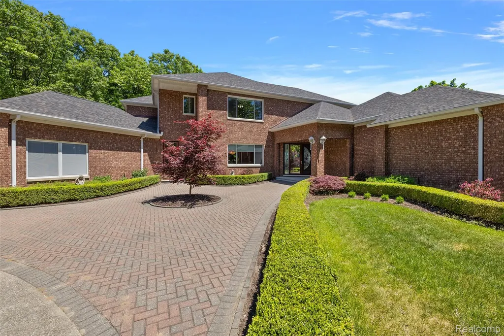 781 Windy Fields Court Addison Township MI 48367