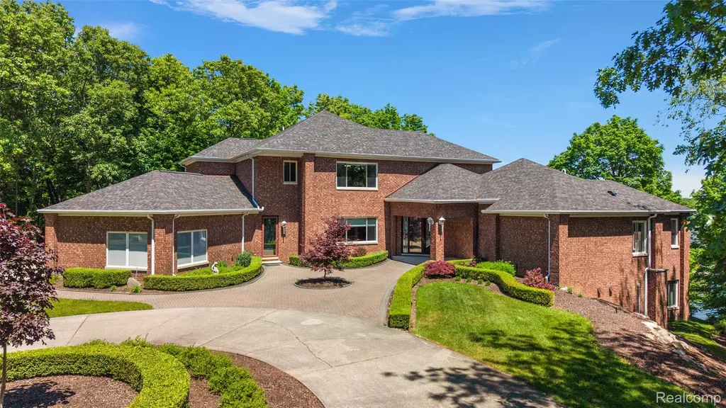 781 Windy Fields Court Addison Township MI 48367