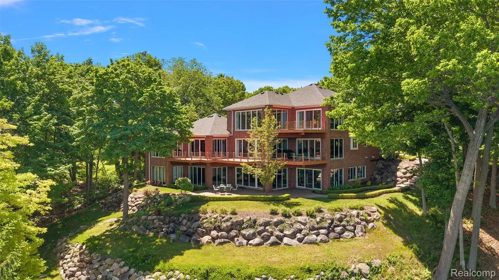 781 Windy Fields Court Addison Township MI 48367