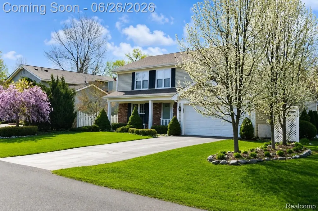 40437 Village Wood Road Novi City MI 48375