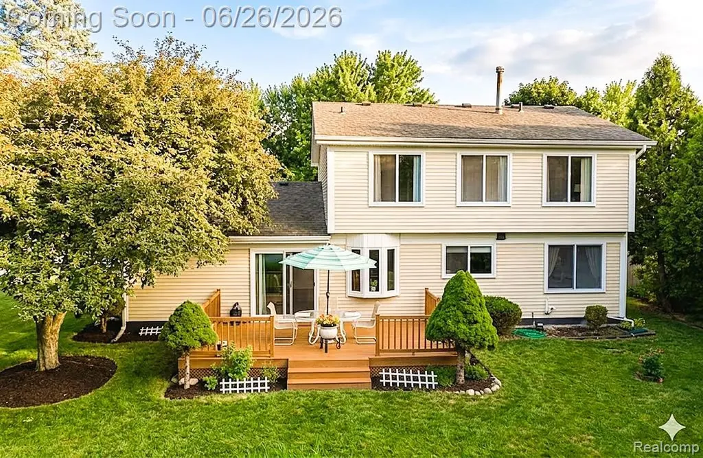 40437 Village Wood Road Novi City MI 48375