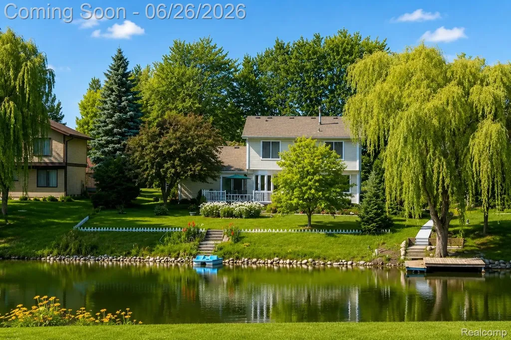 40437 Village Wood Road Novi City MI 48375
