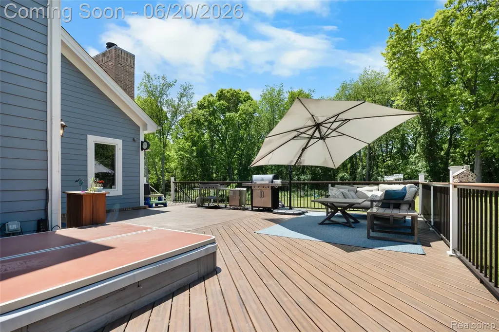 5287 Ridge Trail N Independence Charter Township MI 48348