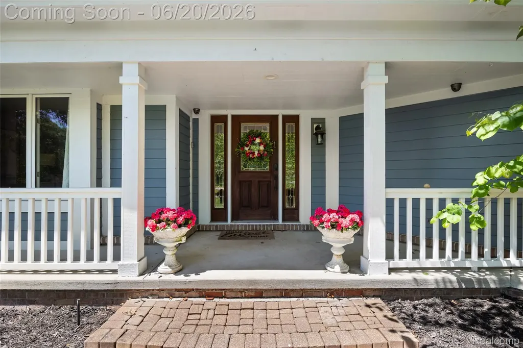 5287 Ridge Trail N Independence Charter Township MI 48348