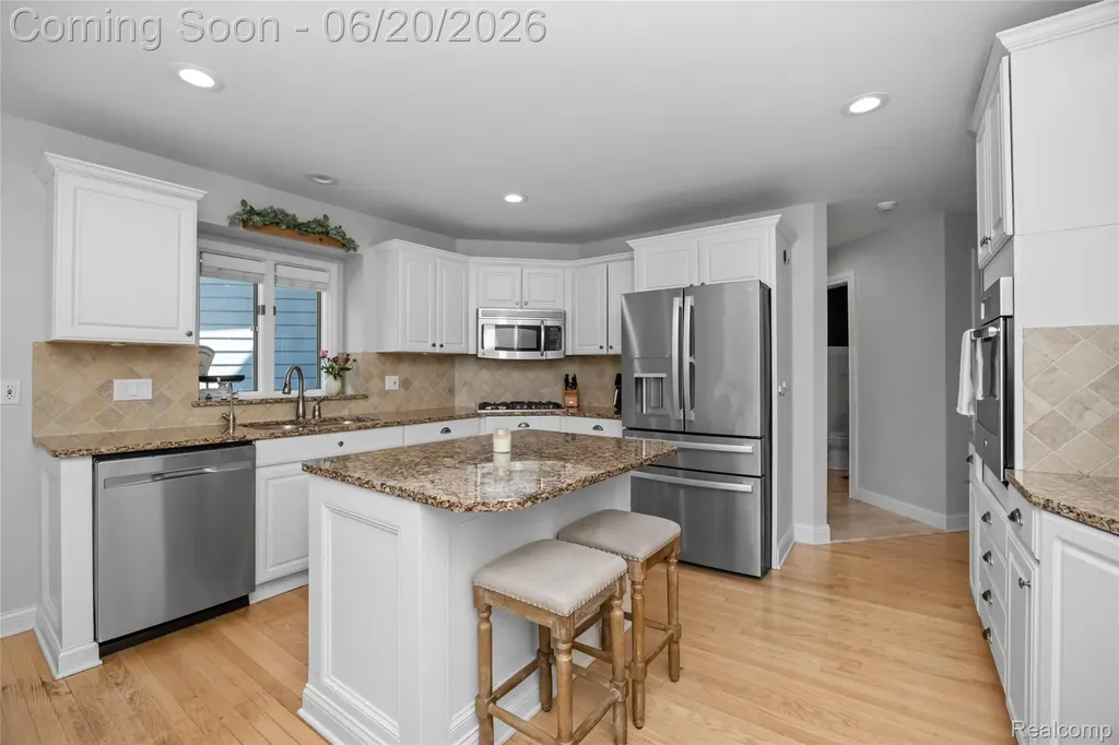 5287 Ridge Trail N Independence Charter Township MI 48348