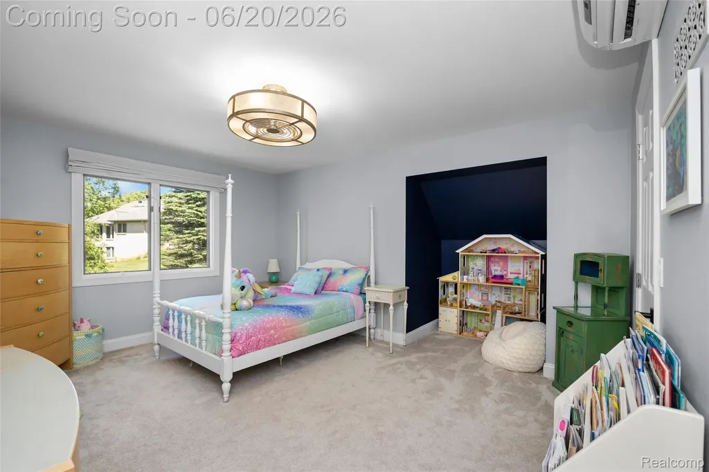 5287 Ridge Trail N Independence Charter Township MI 48348