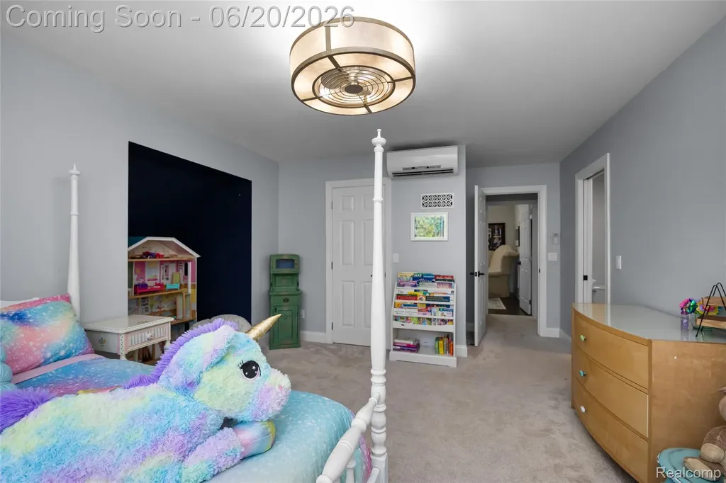 5287 Ridge Trail N Independence Charter Township MI 48348