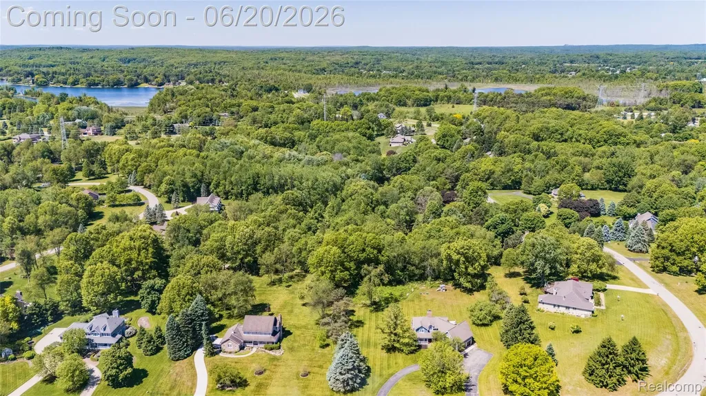5287 Ridge Trail N Independence Charter Township MI 48348