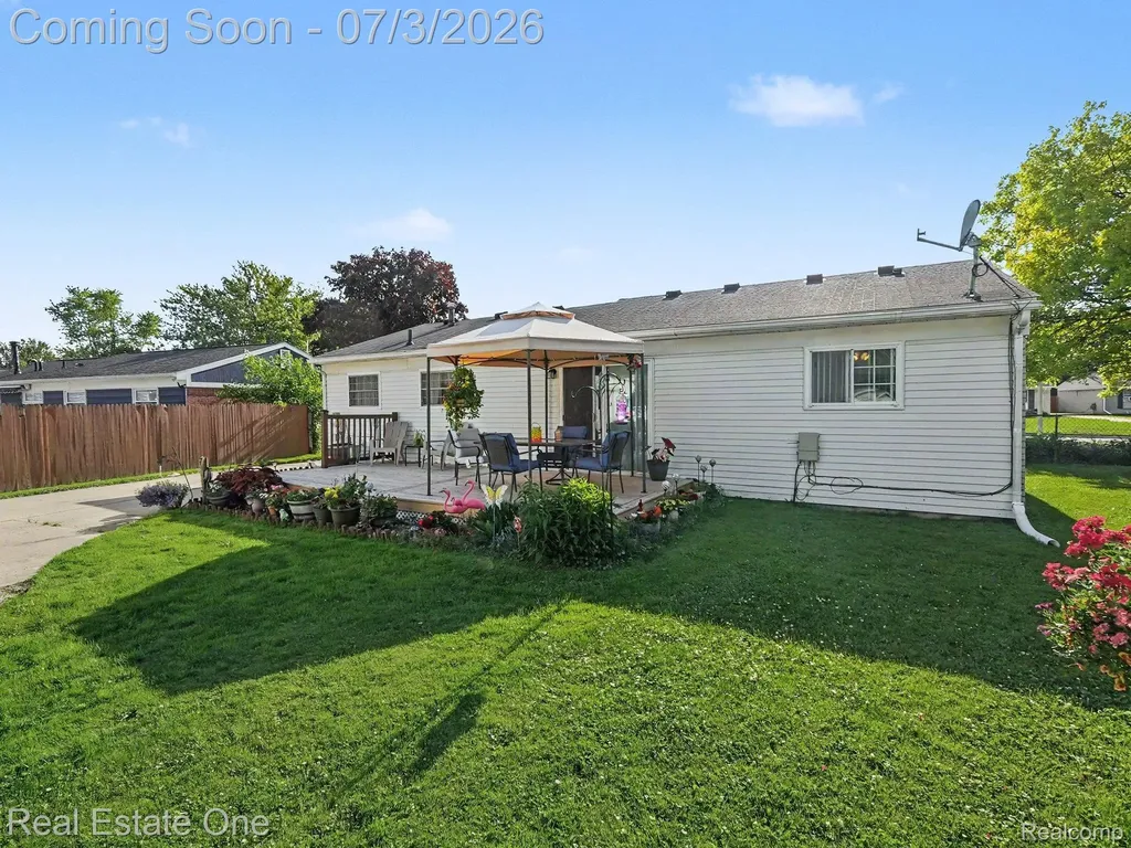 10637 Jackson Street Van Buren Charter Township MI 48111