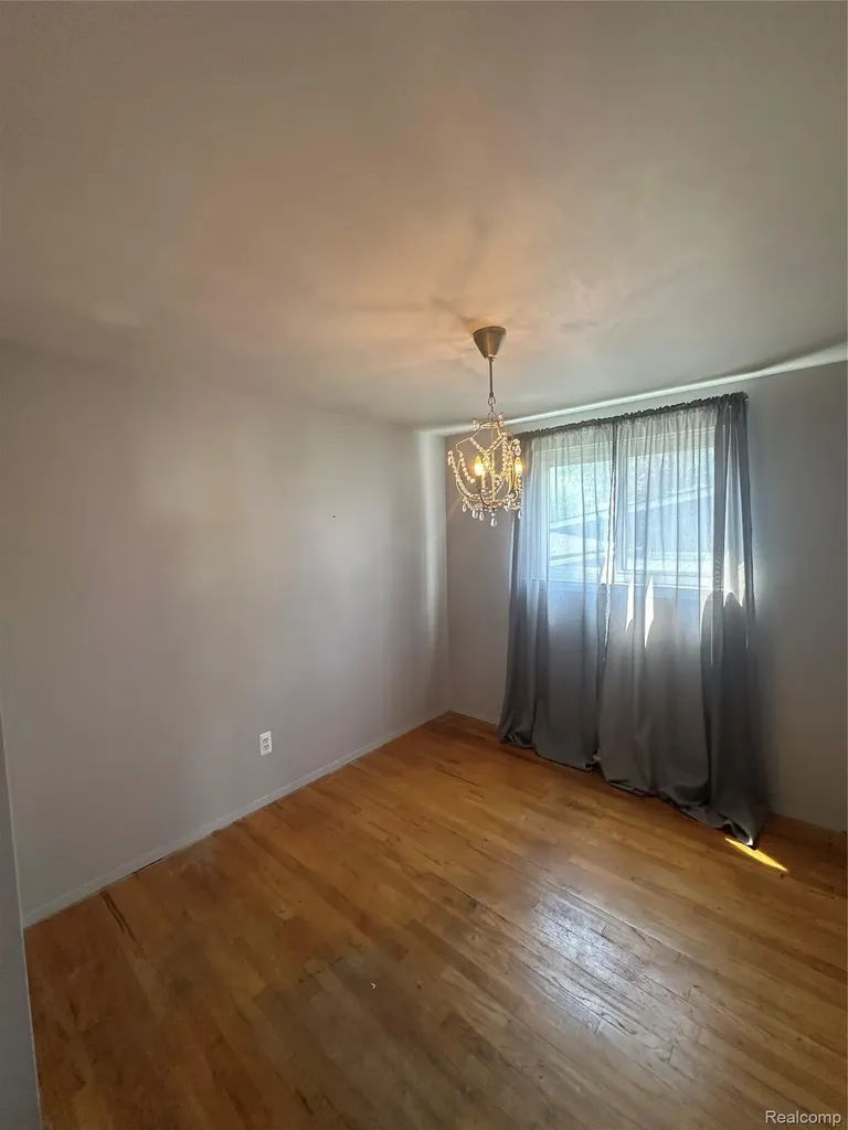 1111 Langley Boulevard Clawson City MI 48017