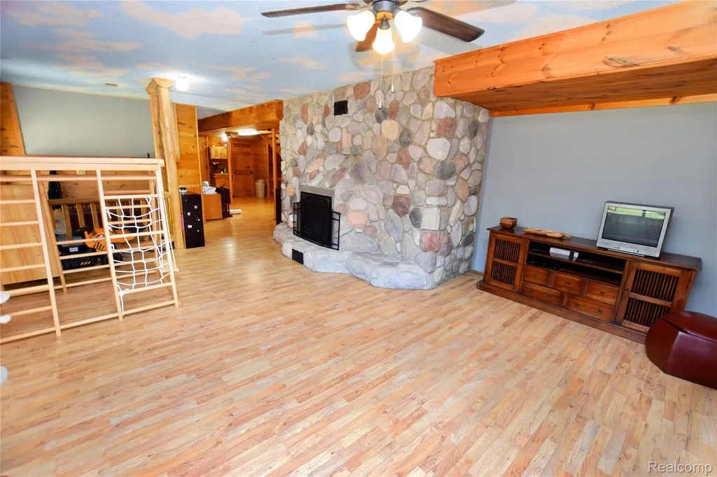 5298 Clear Lake Road Arcadia Township MI 48461