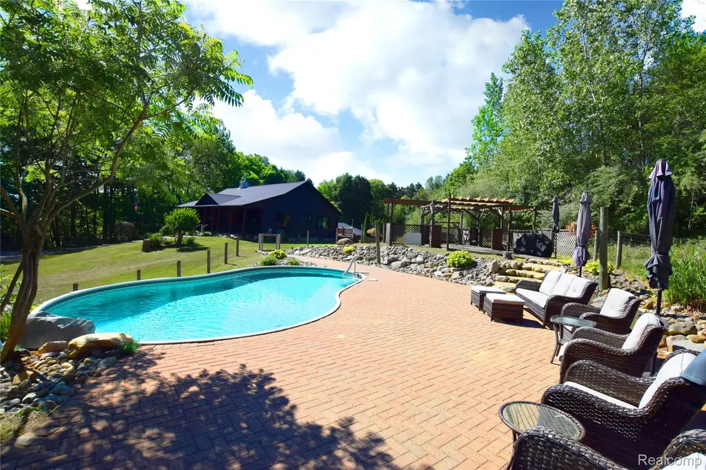 5298 Clear Lake Road Arcadia Township MI 48461