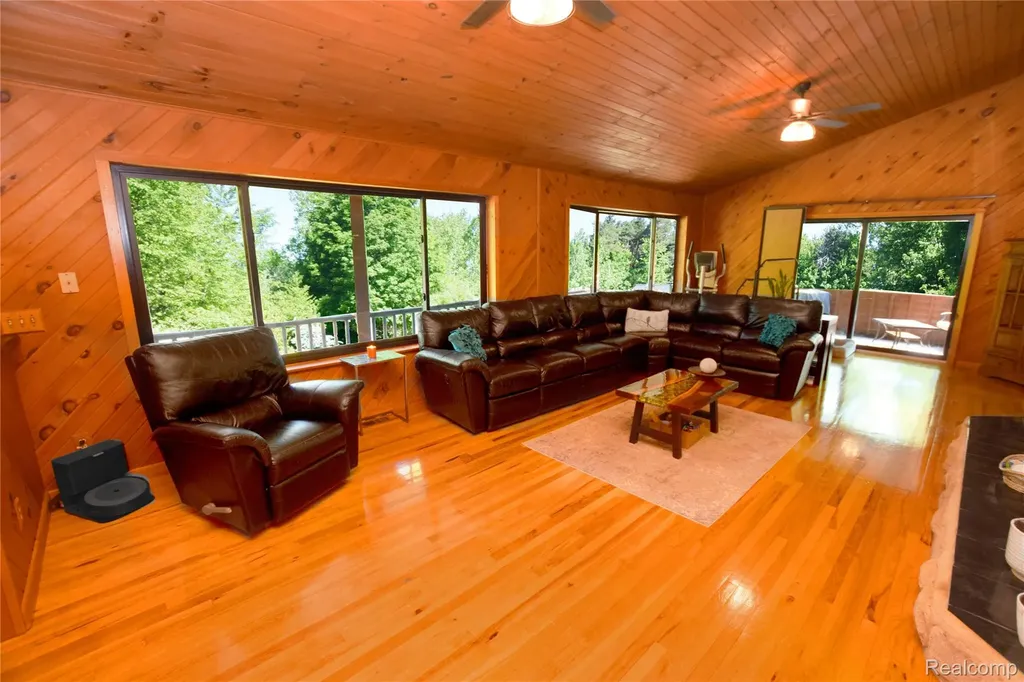 5298 Clear Lake Road Arcadia Township MI 48461