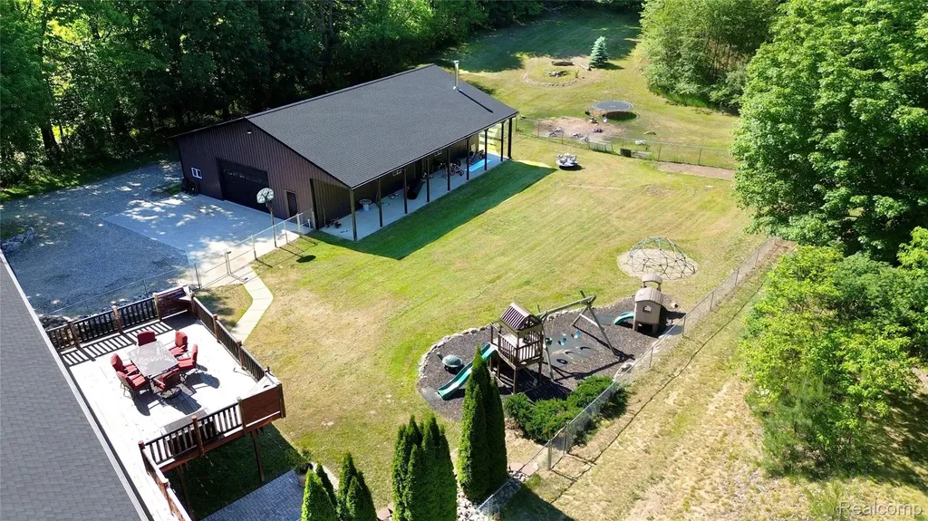 5298 Clear Lake Road Arcadia Township MI 48461