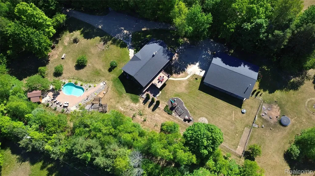 5298 Clear Lake Road Arcadia Township MI 48461