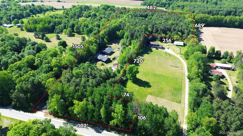 5298 Clear Lake Road Arcadia Township MI 48461