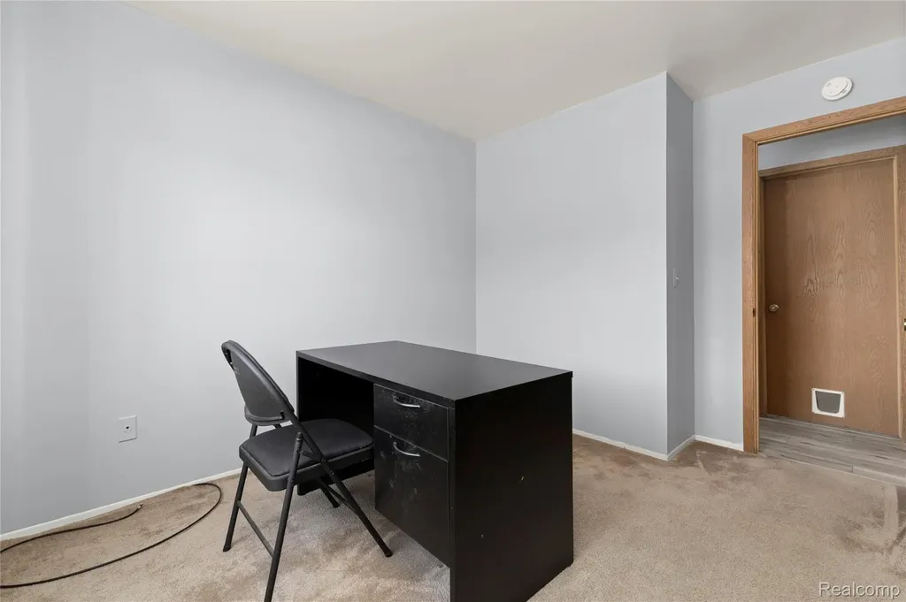 7806 Manor Circle Westland City MI 48185