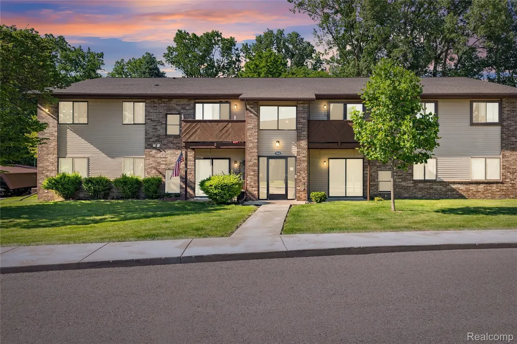 7806 Manor Circle Westland City MI 48185