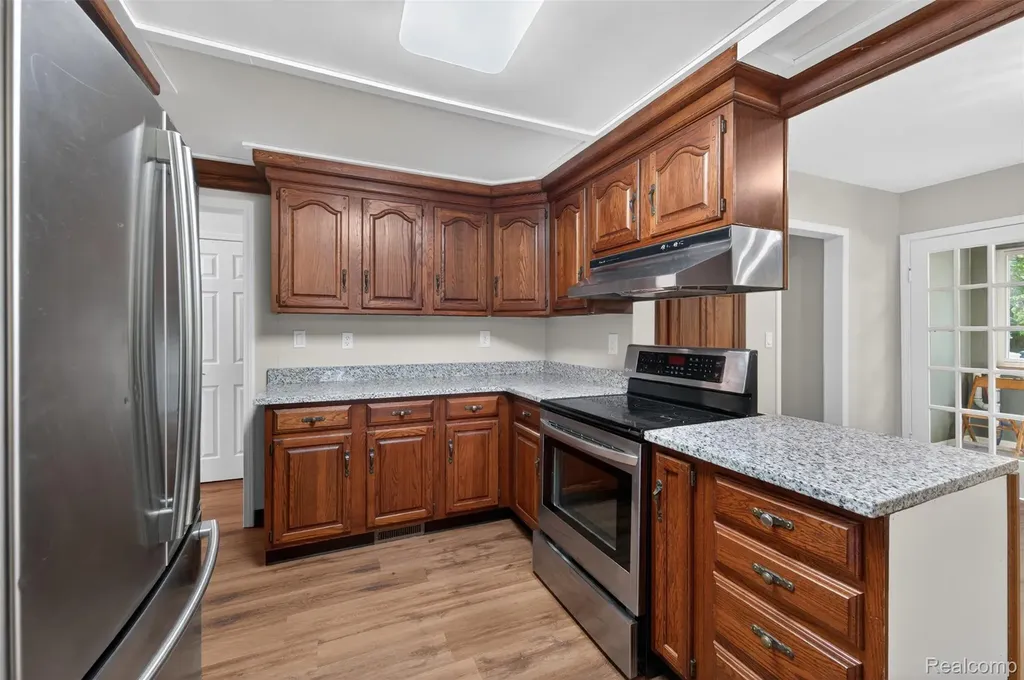 11115 Mckinley Street Taylor City MI 48180
