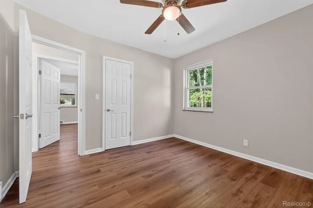 11115 Mckinley Street Taylor City MI 48180